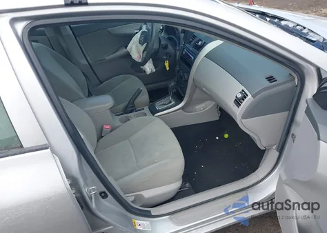 2010 Toyota Corolla Le z USA, uszkodzony, nr VIN 2T1BU4EE4AC267061